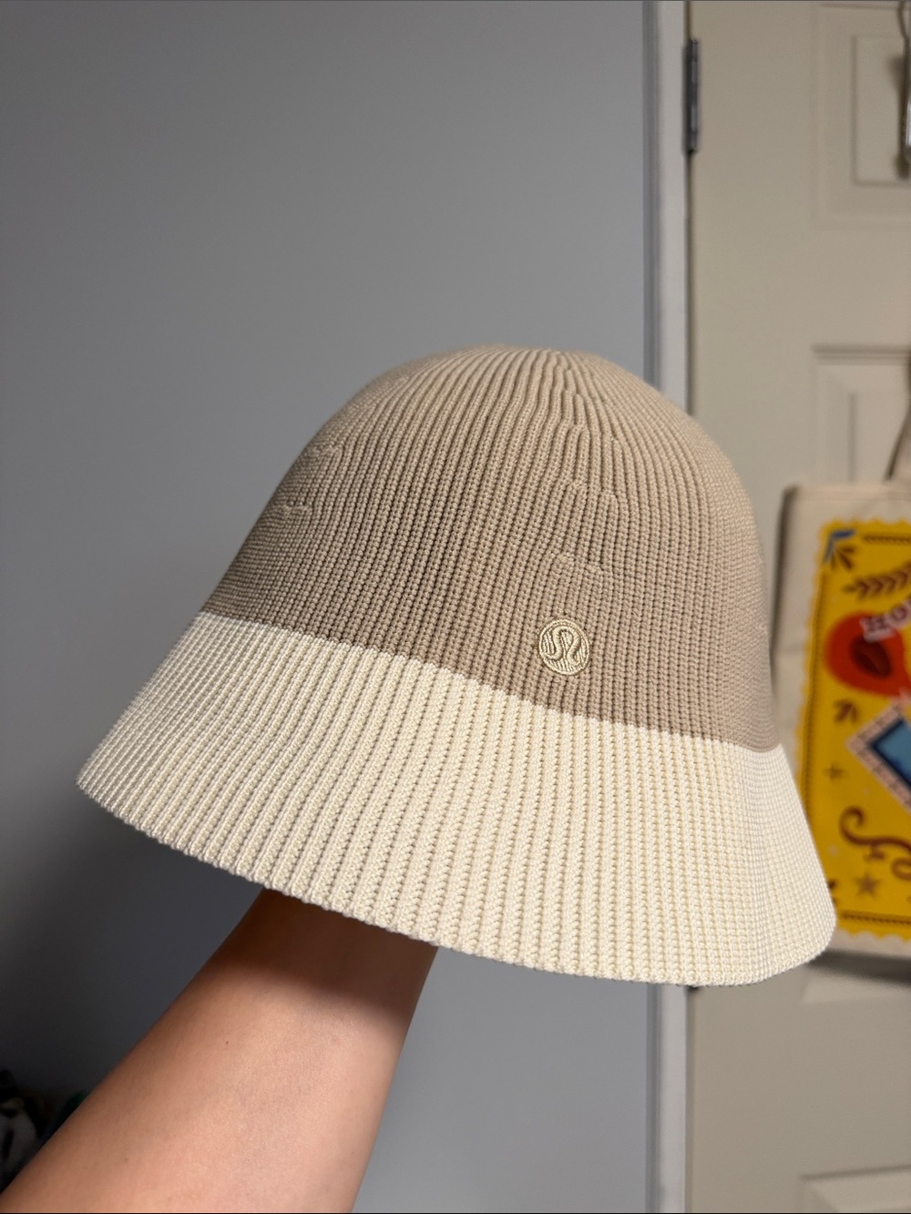 lululemon athletica Two-Tone Knit Bucket Hat in Beige and Cream